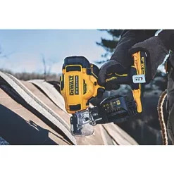 DeWalt DCN45RND2-GB 45mm 18V 2 x 2.0Ah Li-Ion XR Brushless First Fix Cordless Nail Gun 9 DeWalt DCN45RND2-GB 45mm 18V 2 x 2.0Ah Li-Ion XR Brushless First Fix Cordless Nail Gun -Collated Nails Shop 249XK A3